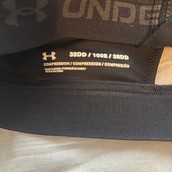 Under Armour Women's Zip-Front Black Sports Bra 38DD - Picture 2 of 3
